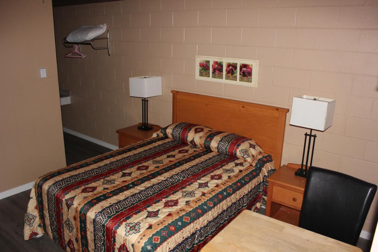 Flamingo Motel 2*